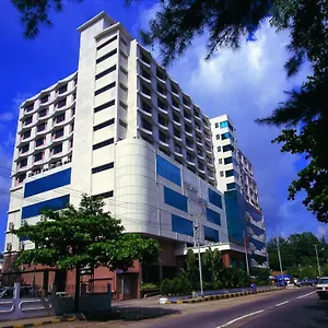 3* Hotel Yuzana